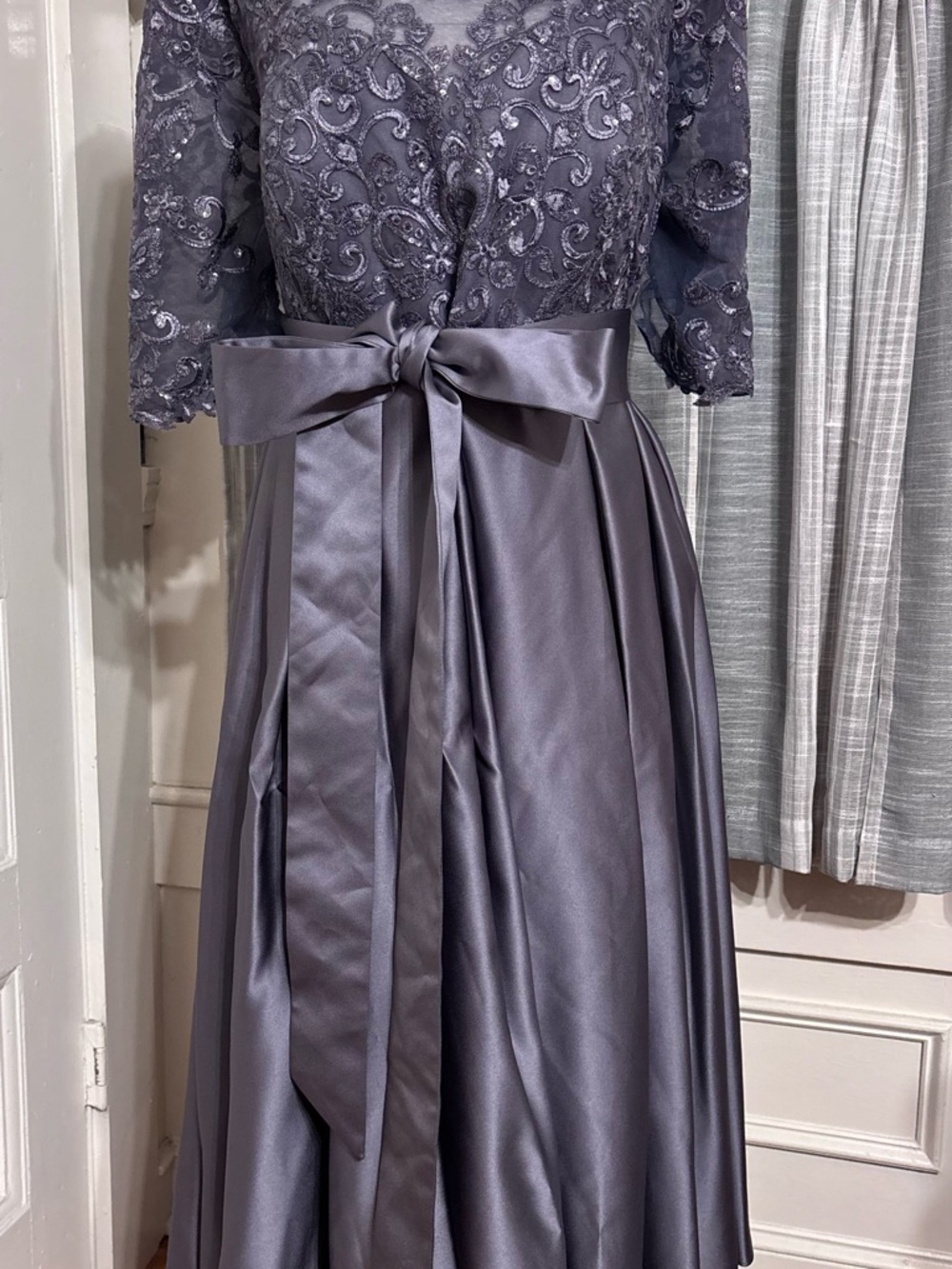 JJs House Silver Metallic Lavender Lace & Satin Midi Dress - Picture 7 of 12